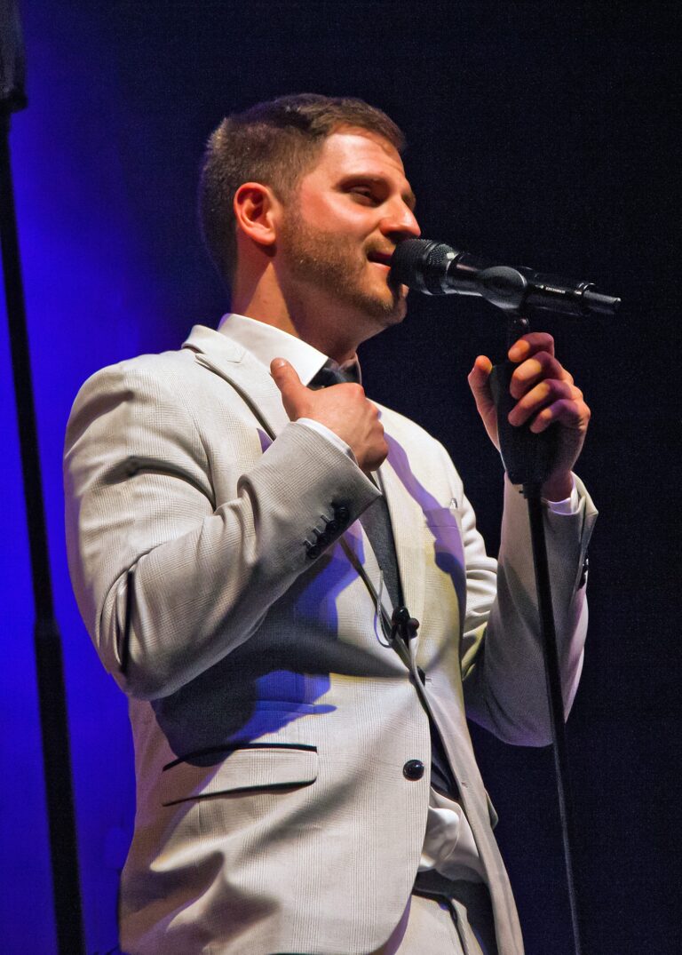 An Evening of Swing, Hosted by Gareth John